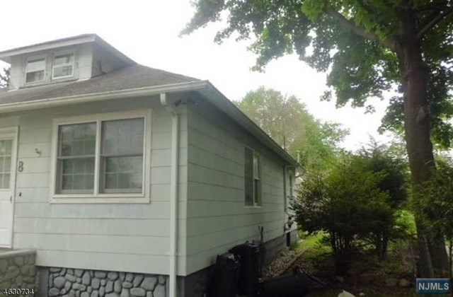 For Sale: 8 Van Dam Ave Bloomingdale, NJ 07403