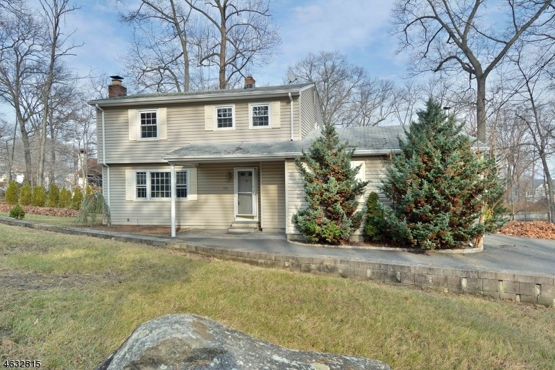 For Sale: 76 Cascade Way Butler, NJ 07405