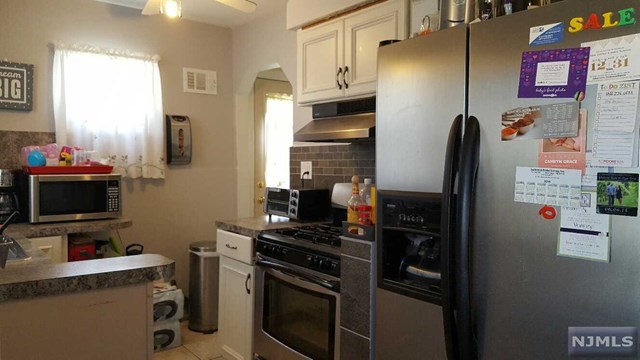 For Sale: 97 Parkview Ave Elmwood Park, NJ 07407