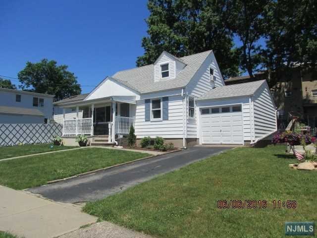 For Sale: 121 Stefanic Ave Elmwood Park, NJ 07407