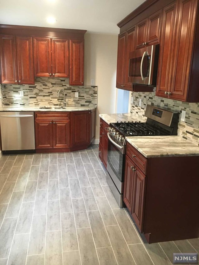 37 Tuella Ave Elmwood Park, NJ 07407