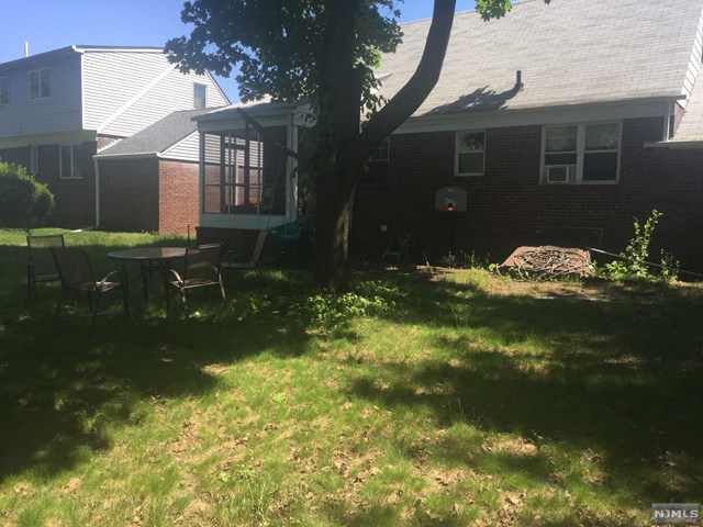 For Sale: 36-23 Garden View Ter Fair Lawn, NJ 07410
