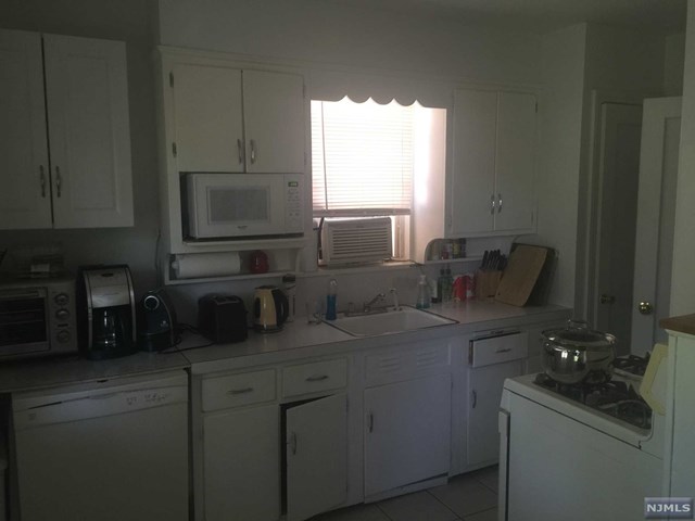 For Sale: 36-23 Garden View Ter Fair Lawn, NJ 07410