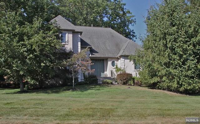 890 Colonial Rd