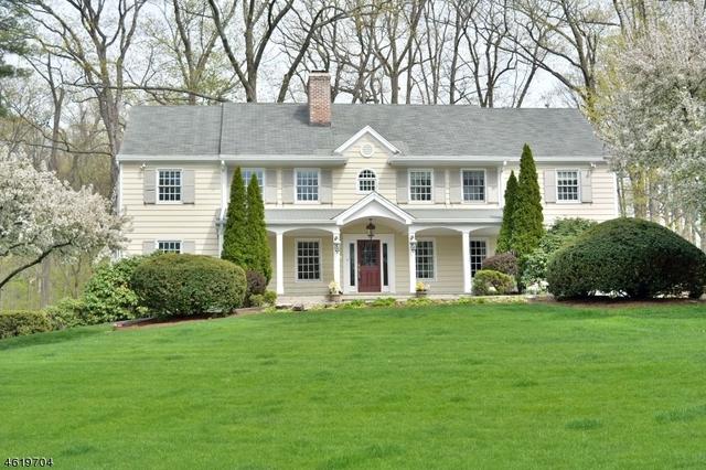890 Colonial Rd