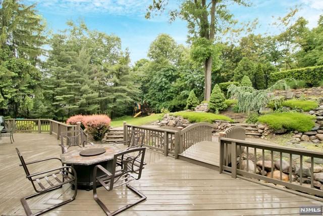 15 Bogert Ct