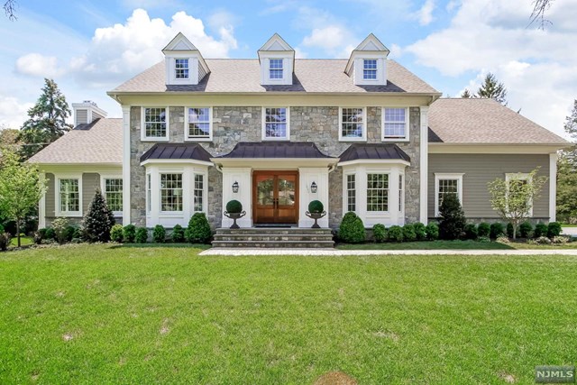 For Sale: 1054 Lake Dr Franklin Lakes, NJ 07417