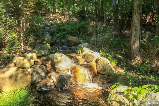 For Sale: 350 Pulis Ave Franklin Lakes, NJ 07417