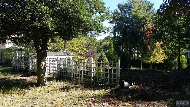 For Sale: 350 Pulis Ave Franklin Lakes, NJ 07417