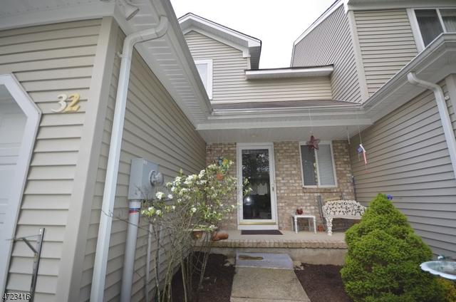 8 Meadow Pond Rd