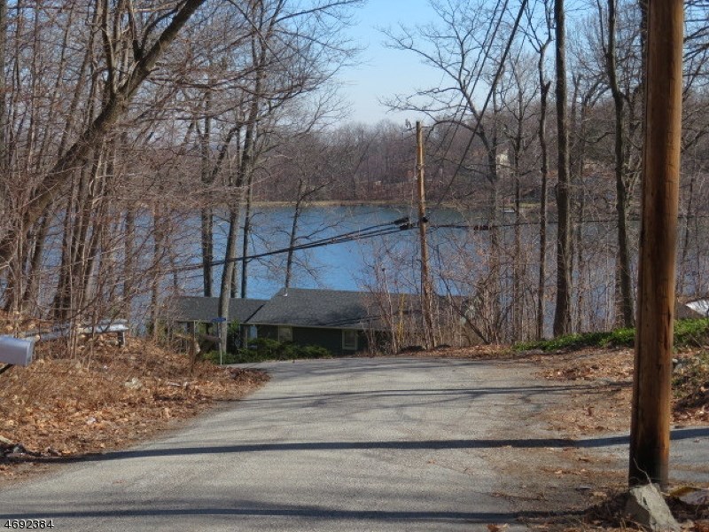 694 Canistear Rd