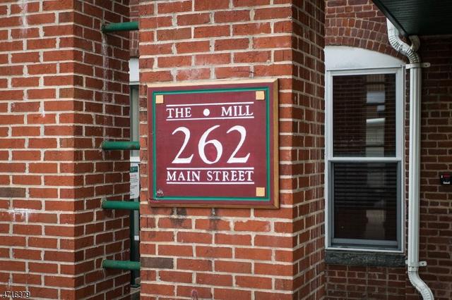 147 Louis St