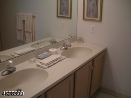 99 Turnberry Rd #UNIT 8a Little Falls, NJ 07424
