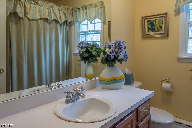 82 Jacobs Rd