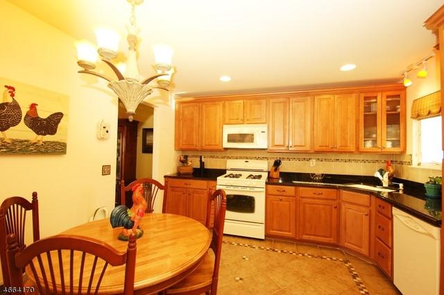 96 Hopper Ave
