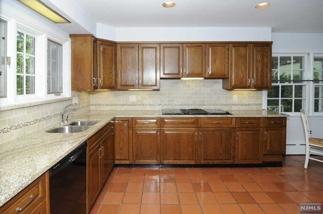 For Sale: 126 Norman Dr Ramsey, NJ 07446