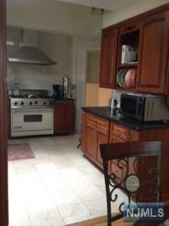 281 Kenilworth Rd