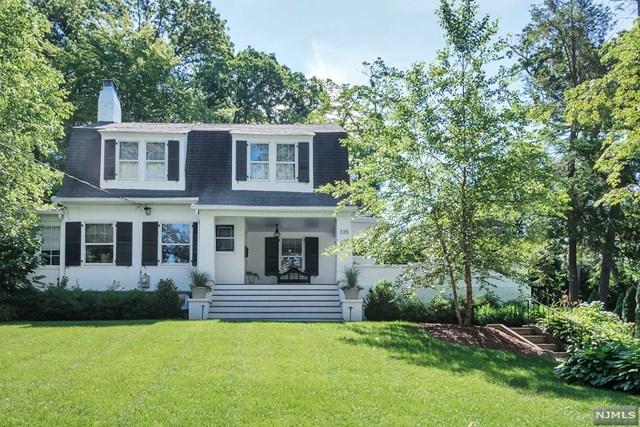 102 N Walnut St