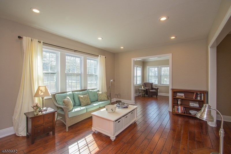 For Sale: 300 Van Emburgh Ave Ridgewood, NJ 07450