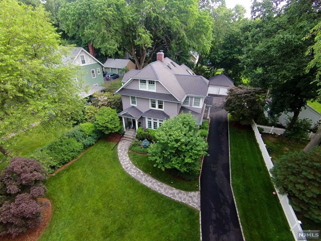 271 Orchard Pl Ridgewood, NJ 07450
