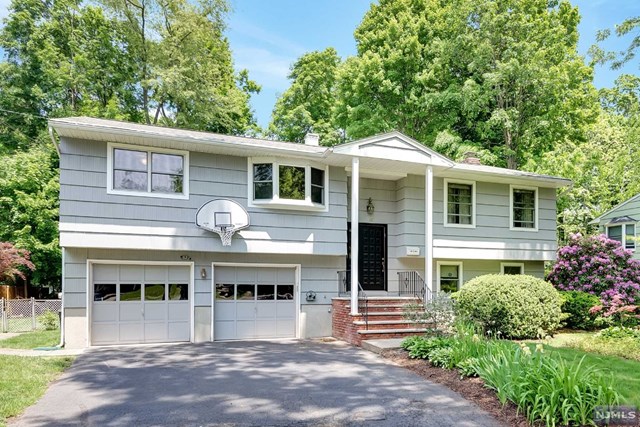 567 Knickerbocker Rd Ridgewood, NJ 07450