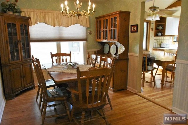 For Sale: 5 Franklin Pl Glen Rock, NJ 07452