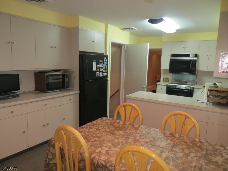 For Sale: 24 Rockingham Pl Glen Rock, NJ 07452