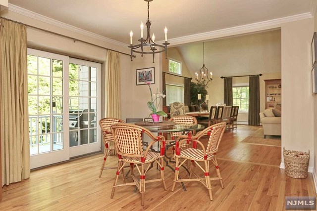 For Sale: 20 Hemlock Hill Rd Saddle River, NJ 07458