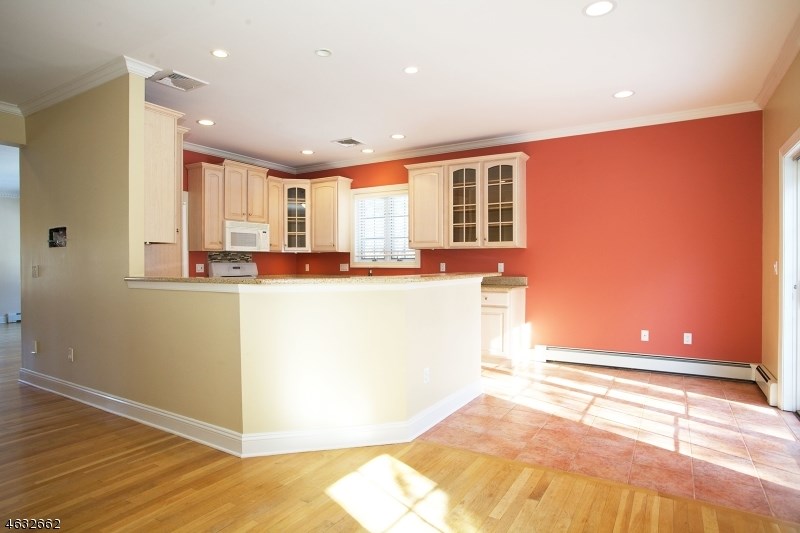 For Sale: 2 Sherbrooke Ct Saddle River, NJ 07458