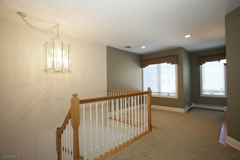For Sale: 2 Sherbrooke Ct Saddle River, NJ 07458