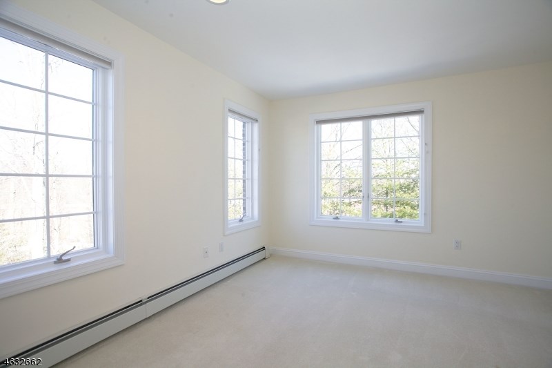 For Sale: 2 Sherbrooke Ct Saddle River, NJ 07458