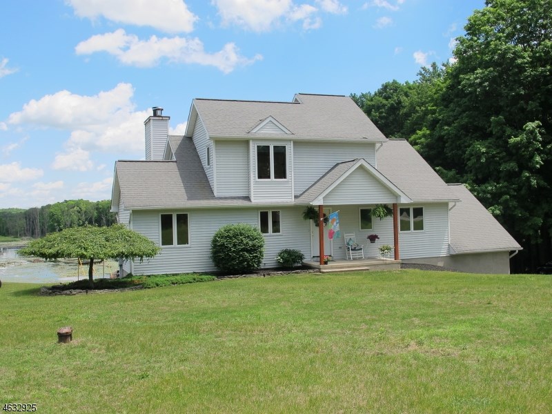 7 Mac Peek Rd Vernon, NJ 07462