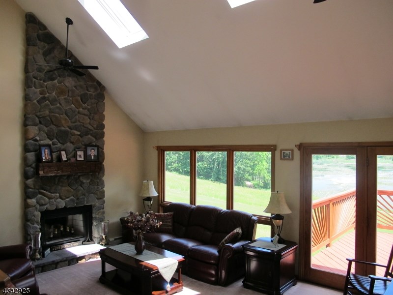 7 Mac Peek Rd Vernon, NJ 07462