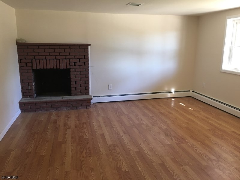 33 Lincoln Ave