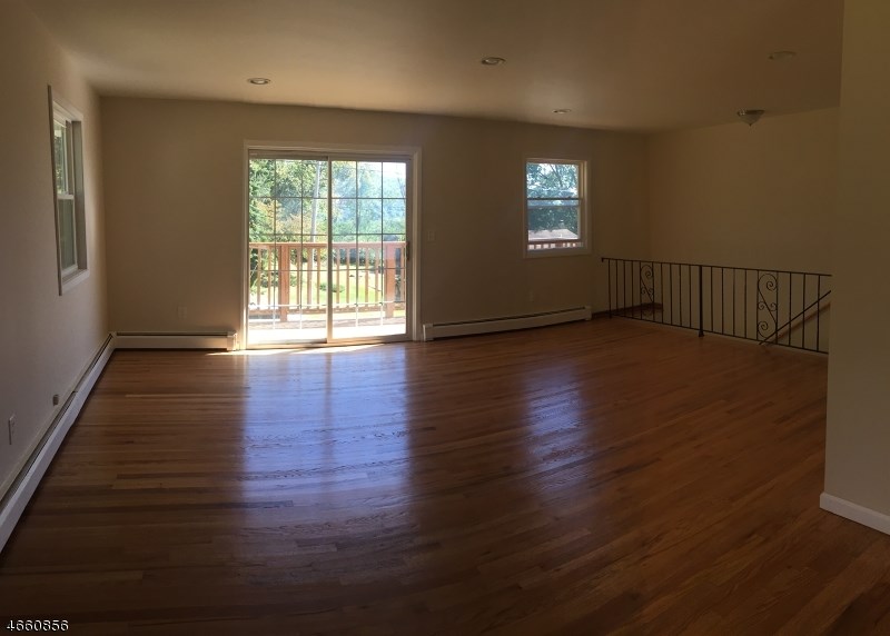 33 Lincoln Ave