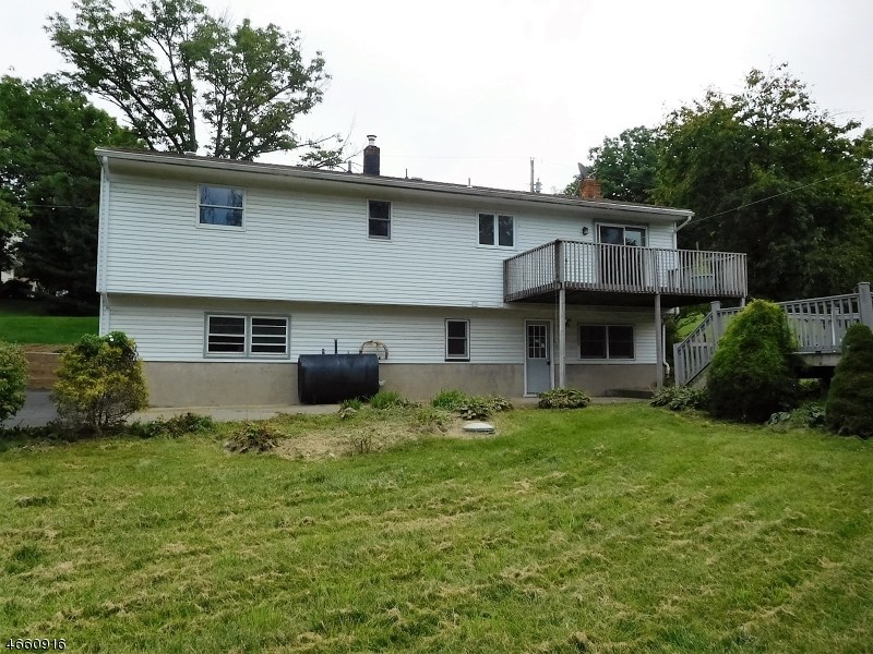 23 Clover Ln