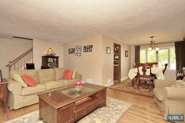 For Sale: 19 Grand Ave Waldwick, NJ 07463