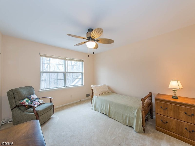140 Algonquin Trl
