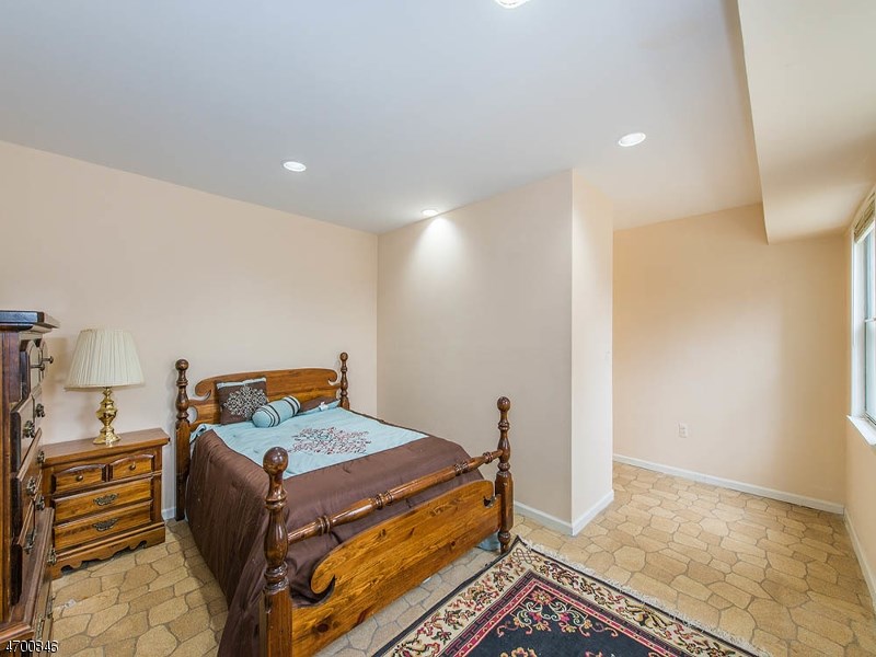 140 Algonquin Trl