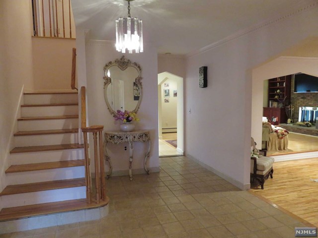 29 Tosch Ave