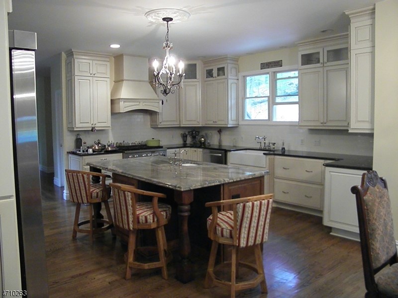 362 Alps Rd