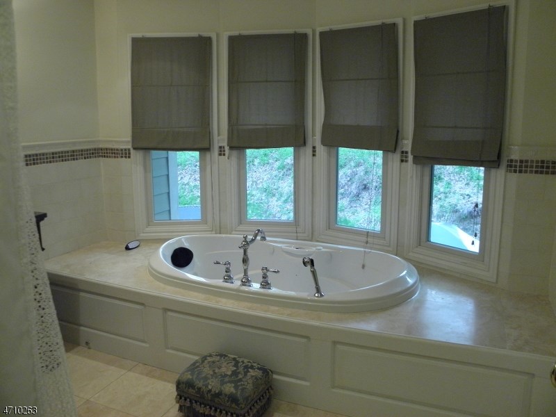 362 Alps Rd
