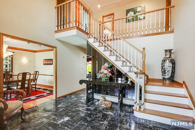 For Sale: 12 Robin Hood Way Wayne, NJ 07470