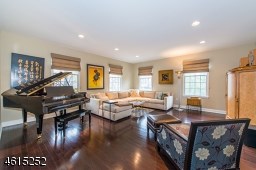 For Sale: 131 Spring Hill Cir Wayne, NJ 07470