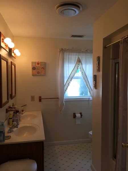 160 Garside Ave