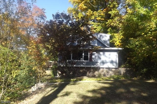 26 Madelyn Ave