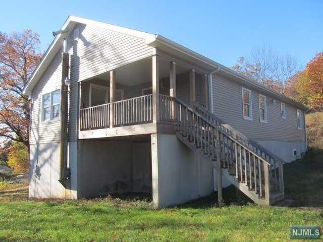 26 Madelyn Ave