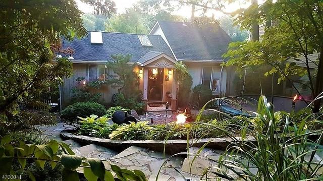 9 Sweetman Ln