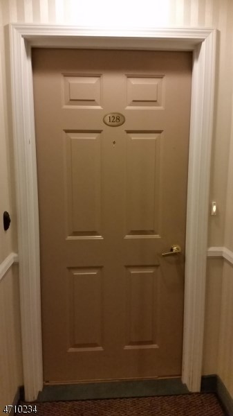 15 Louis Ave