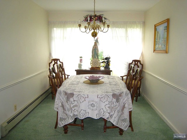 For Sale: 100 Edison St Wyckoff, NJ 07481
